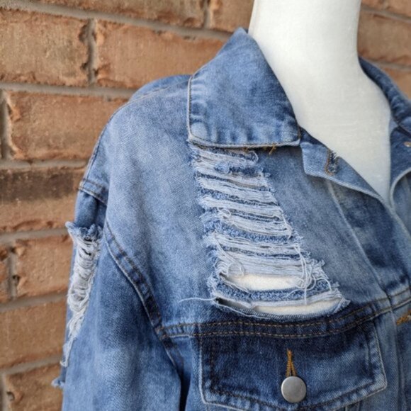 Distressed oversized denim jacket - Picture 3 of 6